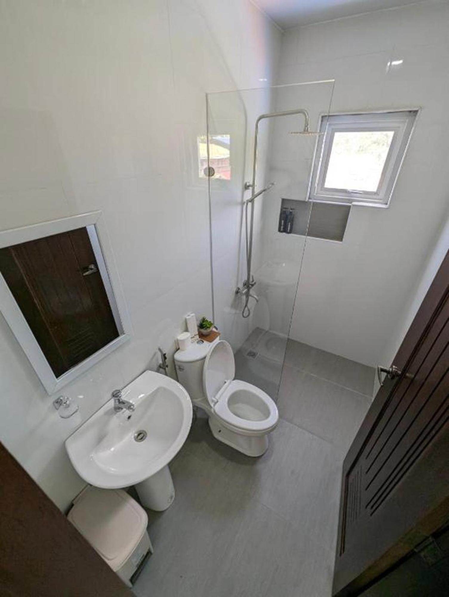 Oyo 1067 Villa Sofia At Silang 따가이따이 외부 사진