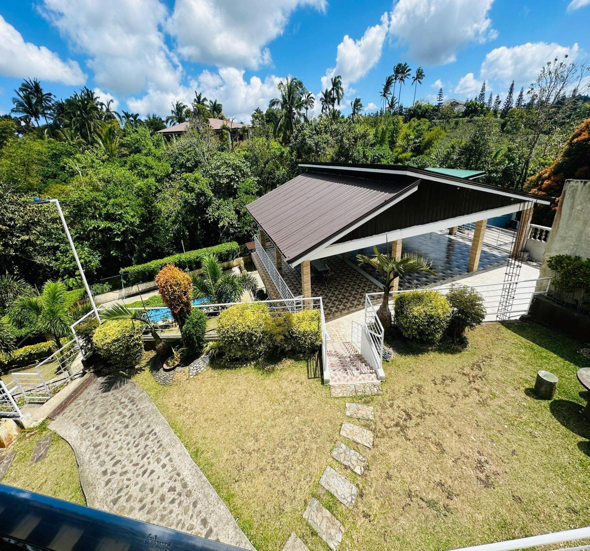 Oyo 1067 Villa Sofia At Silang 따가이따이 외부 사진