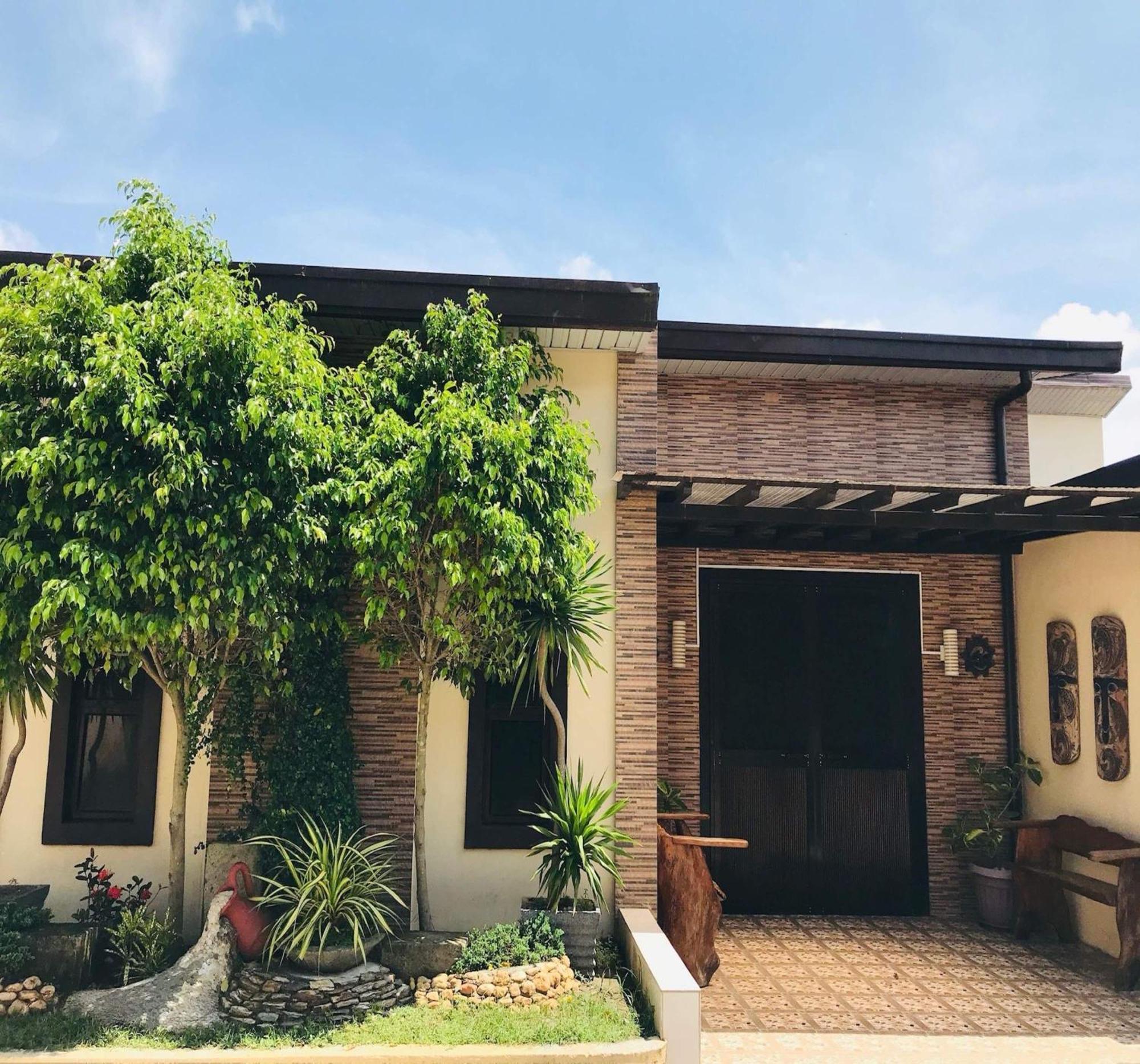 Oyo 1067 Villa Sofia At Silang 따가이따이 외부 사진
