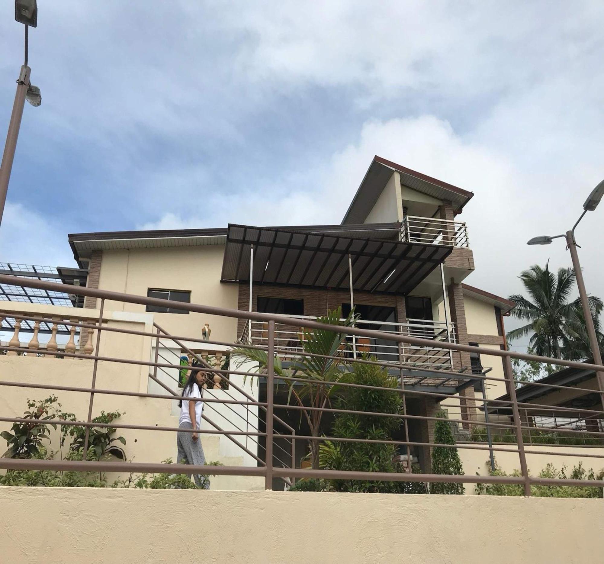 Oyo 1067 Villa Sofia At Silang 따가이따이 외부 사진